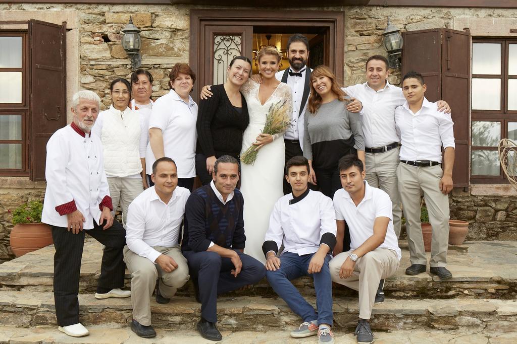 Gullu Konaklari Selçuk Esterno foto